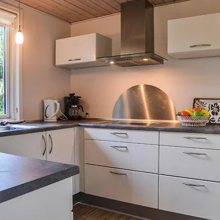 Holiday home Lovely In With Wifi