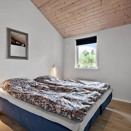 Feriehus Lovely In With Wifi *