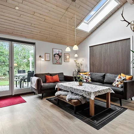 Feriehus Lovely In With Wifi Ansager