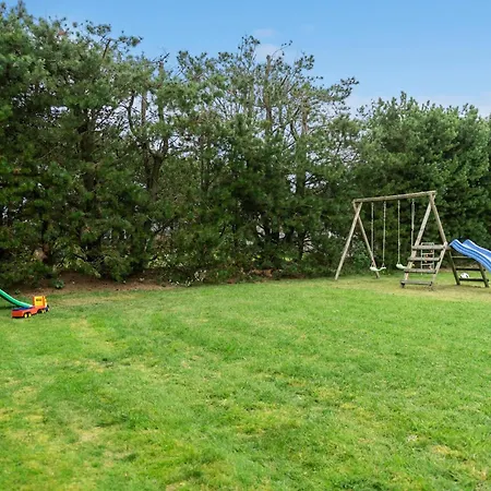 Feriehus Lovely In With Wifi